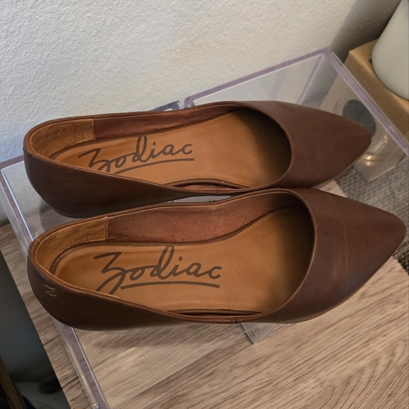 Zodiac Brown Flats • Size 8.5 • Gently used - Picture 3 of 16